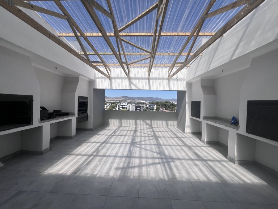 To Let 1 Bedroom Property for Rent in Table View Western Cape